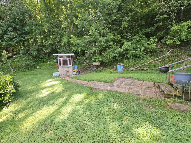 1142 Trace Creek Rd, Whitleyville, TN 38588