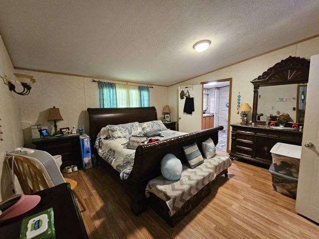 1142 Trace Creek Rd, Whitleyville, TN 38588