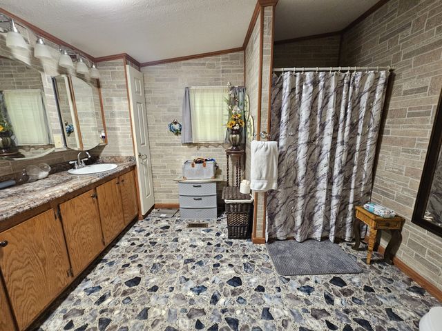 1142 Trace Creek Rd, Whitleyville, TN 38588