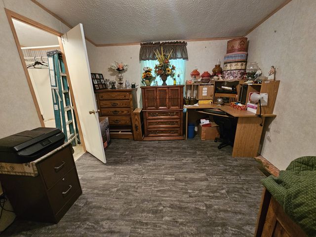 1142 Trace Creek Rd, Whitleyville, TN 38588