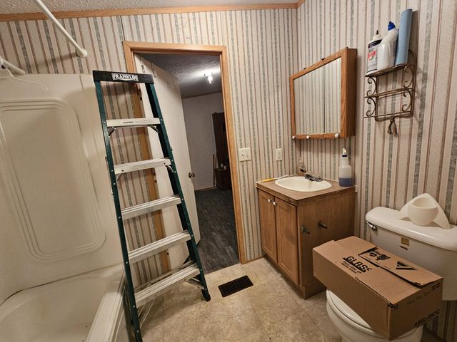 1142 Trace Creek Rd, Whitleyville, TN 38588