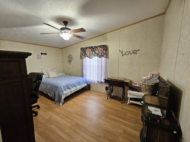 1142 Trace Creek Rd, Whitleyville, TN 38588