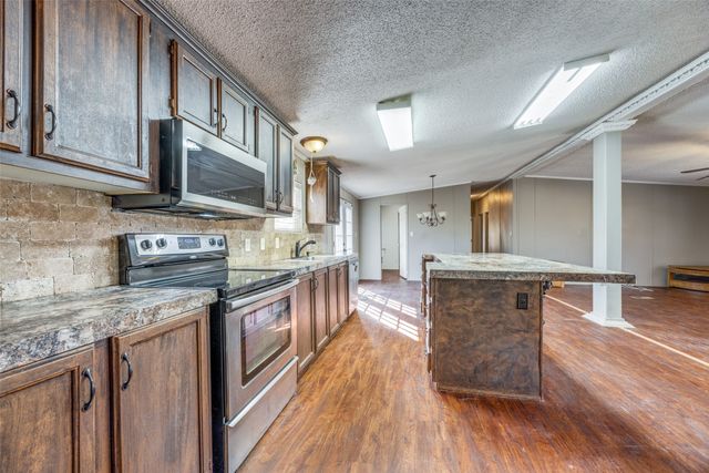 42 Epsom Drive, Gordonville, TX 76245