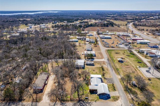 42 Epsom Drive, Gordonville, TX 76245