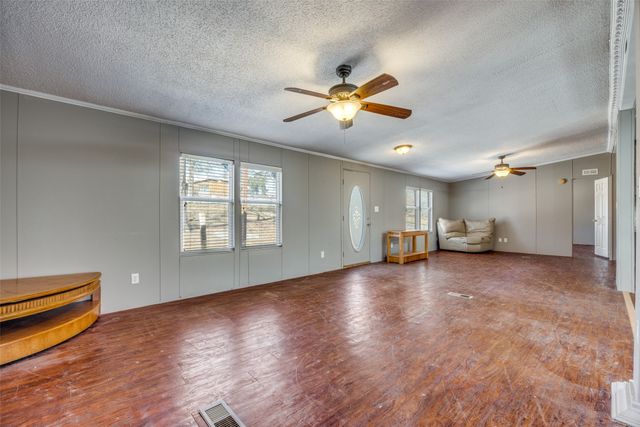 42 Epsom Drive, Gordonville, TX 76245