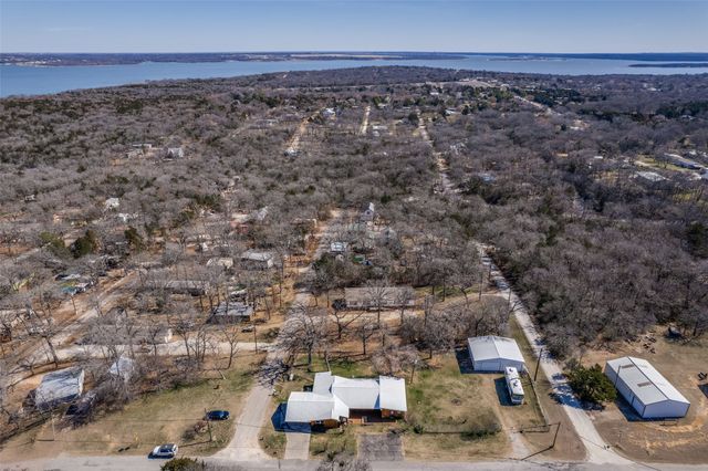 42 Epsom Drive, Gordonville, TX 76245