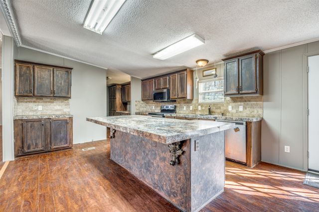 42 Epsom Drive, Gordonville, TX 76245