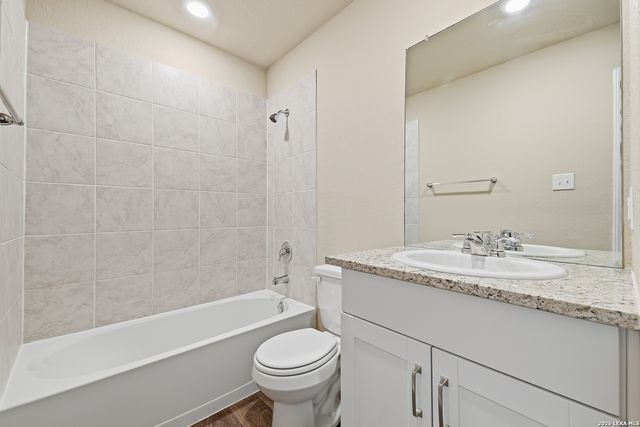 3614 HOLSTEIN CV, San Antonio, TX 78245