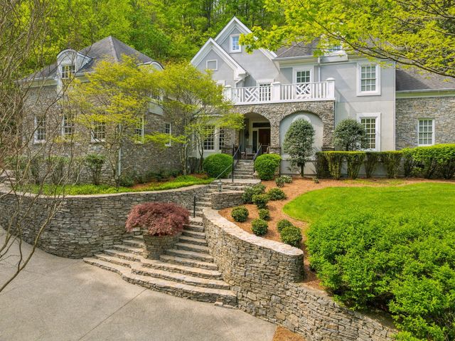 57 Annandale, Nashville, TN 37215