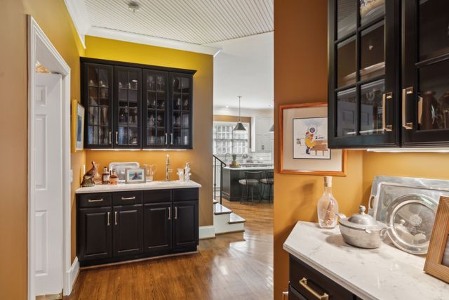 57 Annandale, Nashville, TN 37215