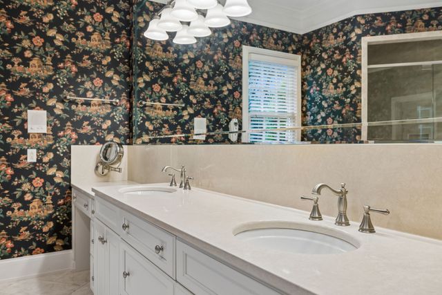 57 Annandale, Nashville, TN 37215