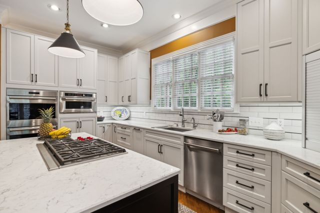 57 Annandale, Nashville, TN 37215