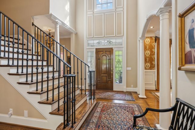 57 Annandale, Nashville, TN 37215