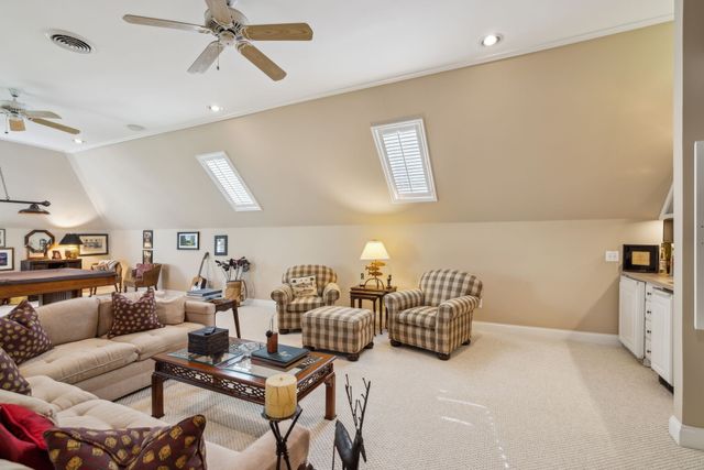 57 Annandale, Nashville, TN 37215