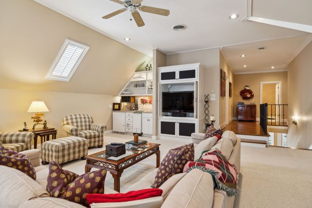 57 Annandale, Nashville, TN 37215