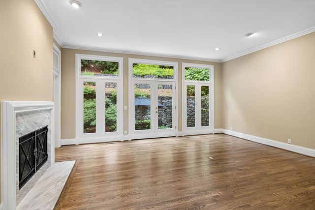 57 Annandale, Nashville, TN 37215