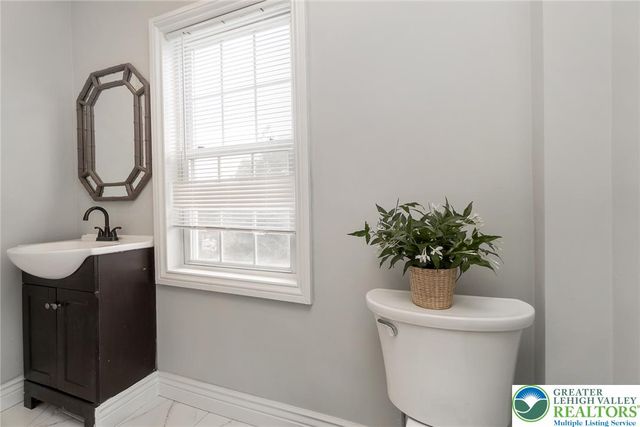 746 Front Street, Catasauqua Boro, PA 18032