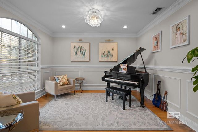 1825 Spring Hill Avenue, Mobile, AL 36607