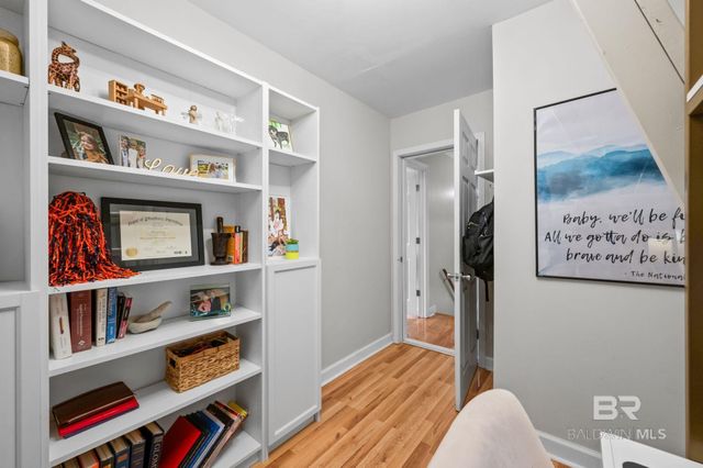 1825 Spring Hill Avenue, Mobile, AL 36607