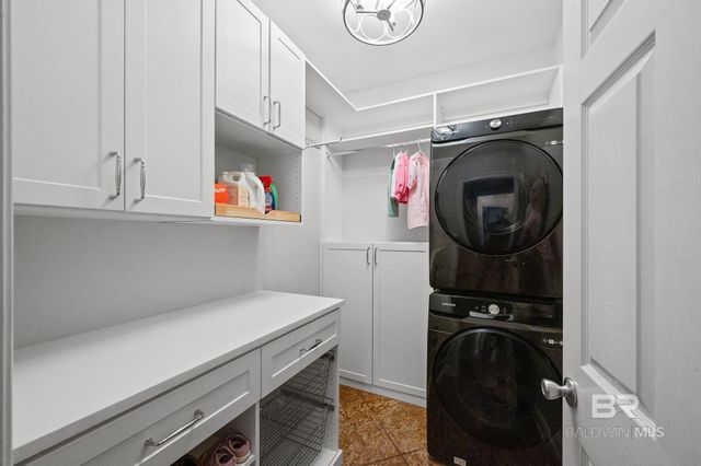 1825 Spring Hill Avenue, Mobile, AL 36607