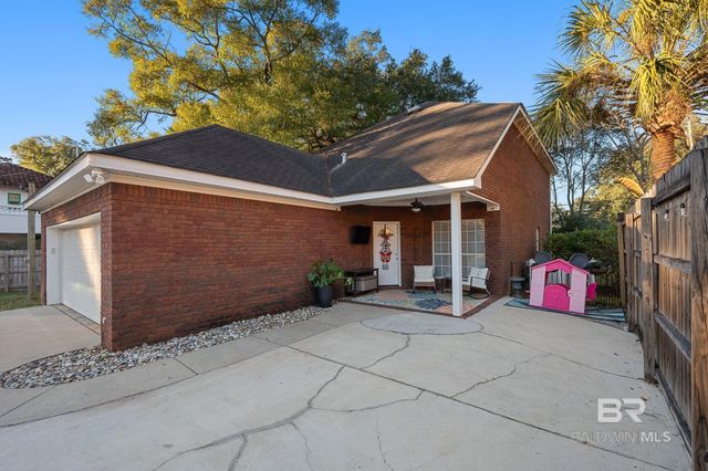 1825 Spring Hill Avenue, Mobile, AL 36607