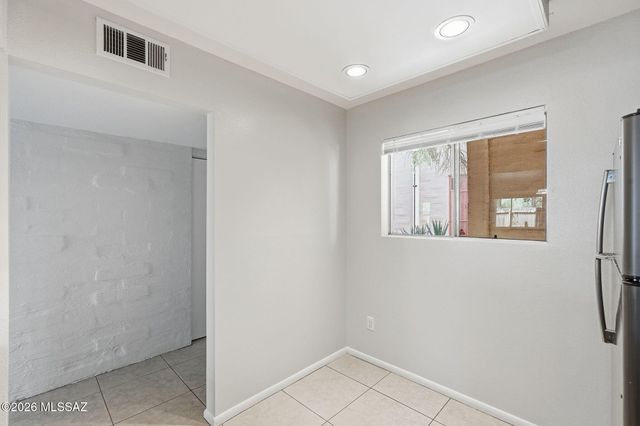 1341 E Fort Lowell Rd Apt J, Tucson, AZ 85719