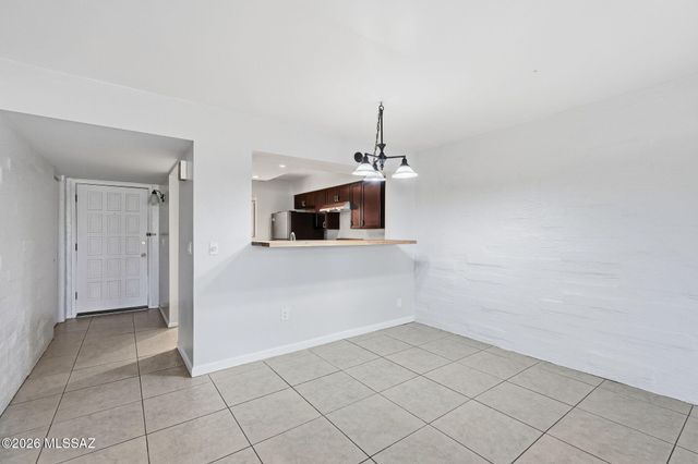 1341 E Fort Lowell Rd Apt J, Tucson, AZ 85719