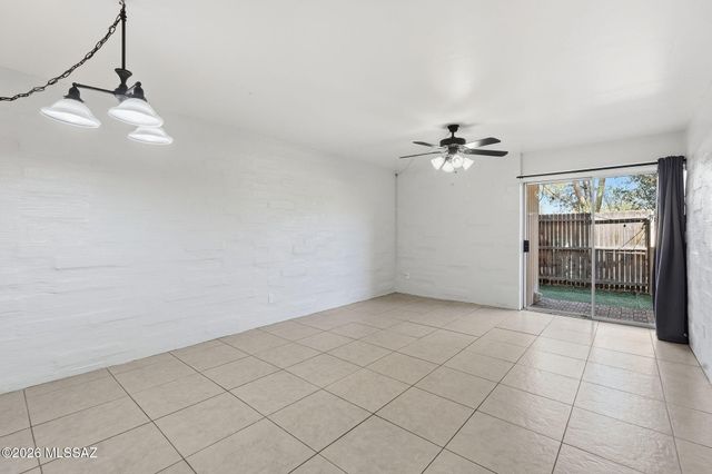 1341 E Fort Lowell Rd Apt J, Tucson, AZ 85719