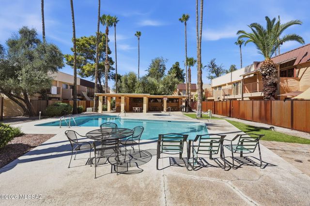 1341 E Fort Lowell Rd Apt J, Tucson, AZ 85719