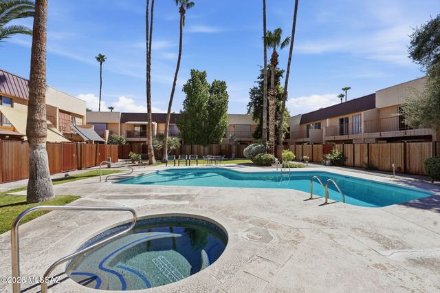 1341 E Fort Lowell Rd Apt J, Tucson, AZ 85719