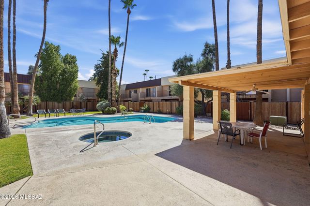 1341 E Fort Lowell Rd Apt J, Tucson, AZ 85719