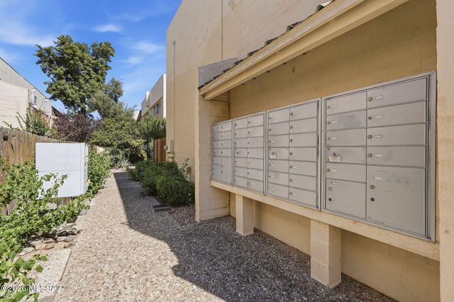 1341 E Fort Lowell Rd Apt J, Tucson, AZ 85719
