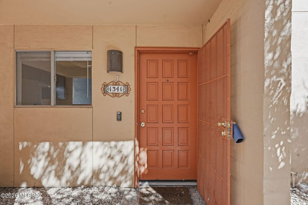 1341 E Fort Lowell Rd Apt J, Tucson, AZ 85719