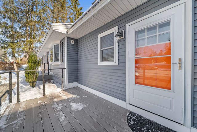 23 Pennsylvania Avenue, Manchester, NH 03104