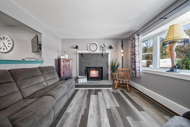 23 Pennsylvania Avenue, Manchester, NH 03104