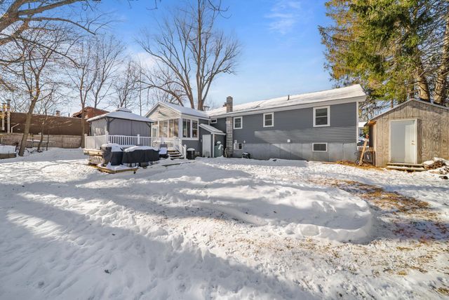 23 Pennsylvania Avenue, Manchester, NH 03104