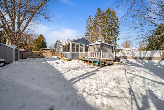 23 Pennsylvania Avenue, Manchester, NH 03104