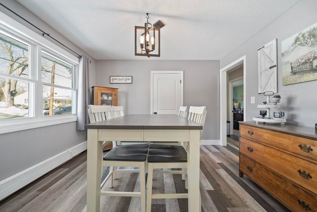 23 Pennsylvania Avenue, Manchester, NH 03104