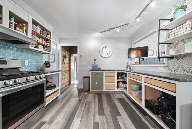 23 Pennsylvania Avenue, Manchester, NH 03104