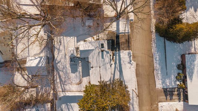 23 Pennsylvania Avenue, Manchester, NH 03104