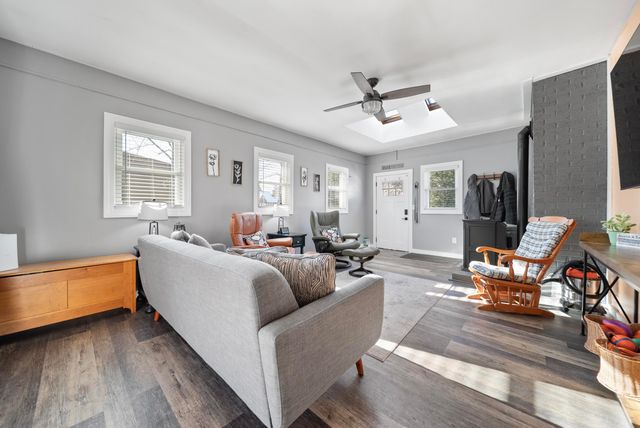 23 Pennsylvania Avenue, Manchester, NH 03104