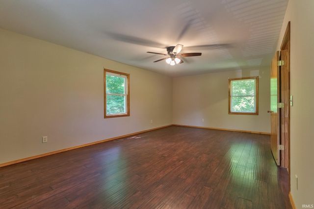 11000 Fischer Road, Evansville, IN 47720