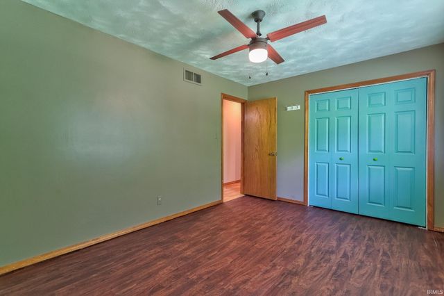 11000 Fischer Road, Evansville, IN 47720