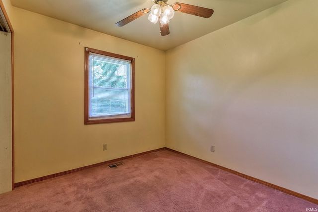 11000 Fischer Road, Evansville, IN 47720