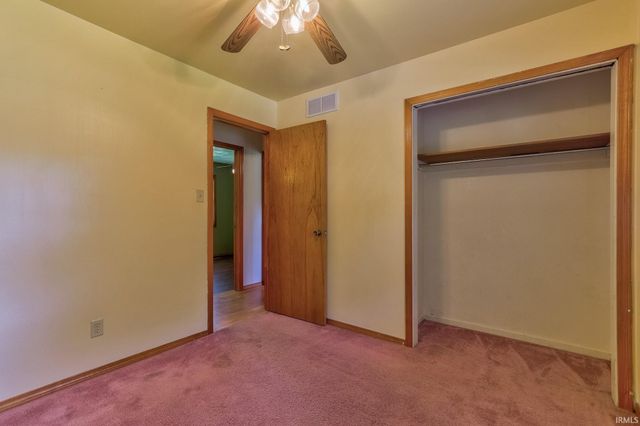 11000 Fischer Road, Evansville, IN 47720