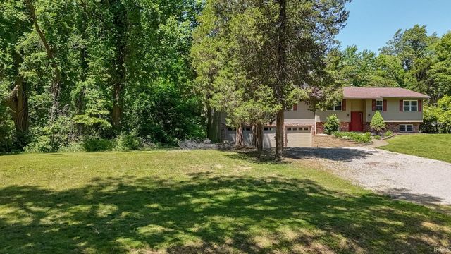 11000 Fischer Road, Evansville, IN 47720