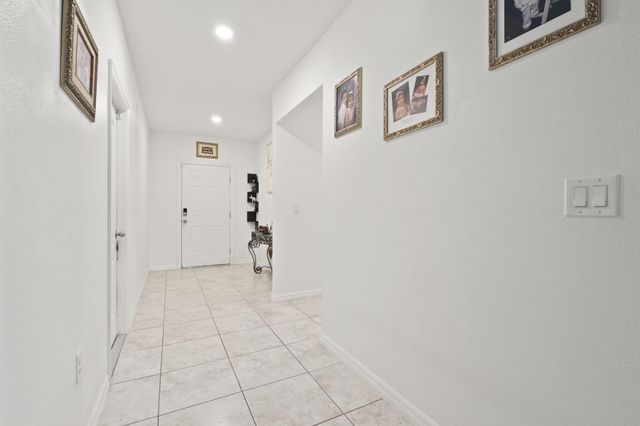 1414 SW Crest Avenue, Port St Lucie, FL 34953