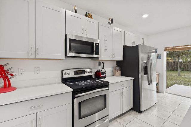 1414 SW Crest Avenue, Port St Lucie, FL 34953