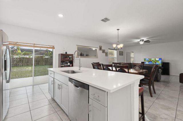 1414 SW Crest Avenue, Port St Lucie, FL 34953