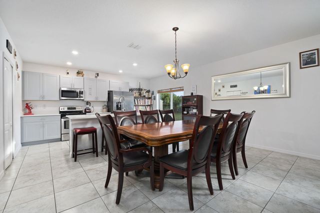 1414 SW Crest Avenue, Port St Lucie, FL 34953